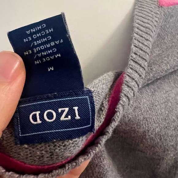 Izod like new vneck argyle sweater - Picture 3 of 4